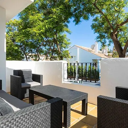 Puerto Banus Chic Spacious Modern 3 Bedrooms 2 Bathrooms Golf Pool *