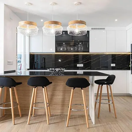 Puerto Banus Chic Spacious Modern 3 Bedrooms 2 Bathrooms Golf Pool * Marbella