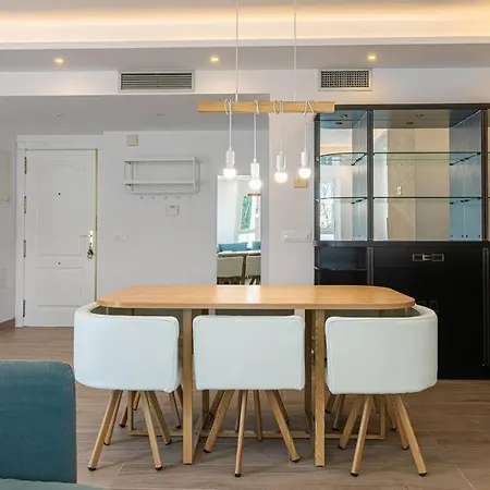 Puerto Banus Chic Spacious Modern 3 Bedrooms 2 Bathrooms Golf Pool Apartment Marbella
