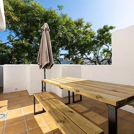 Puerto Banus Chic Spacious Modern 3 Bedrooms 2 Bathrooms Golf Pool Apartment *